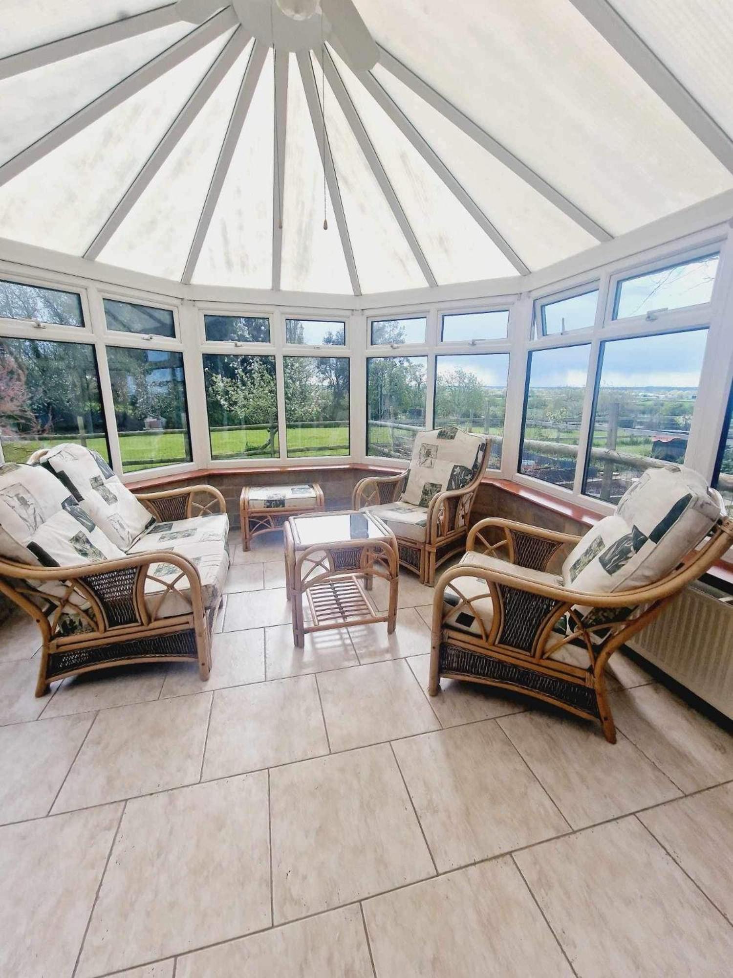Tanglewood Lägenhet West Ashton Exteriör bild