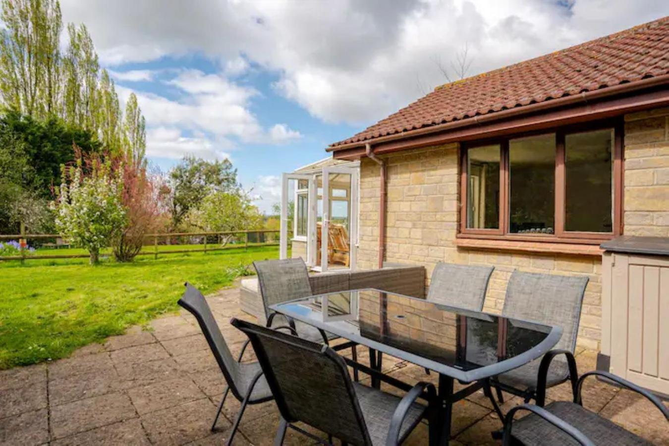 Tanglewood Lägenhet West Ashton Exteriör bild